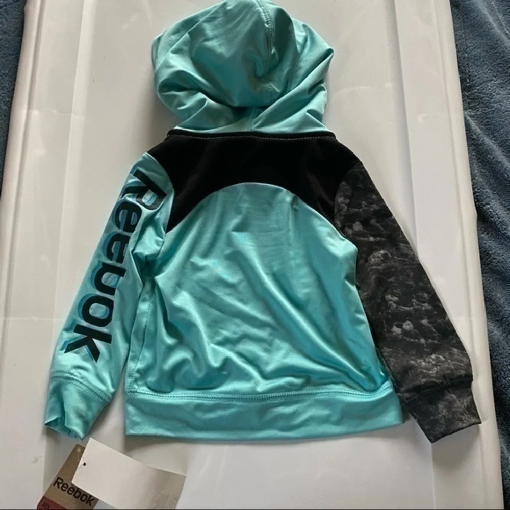 Reebok what super